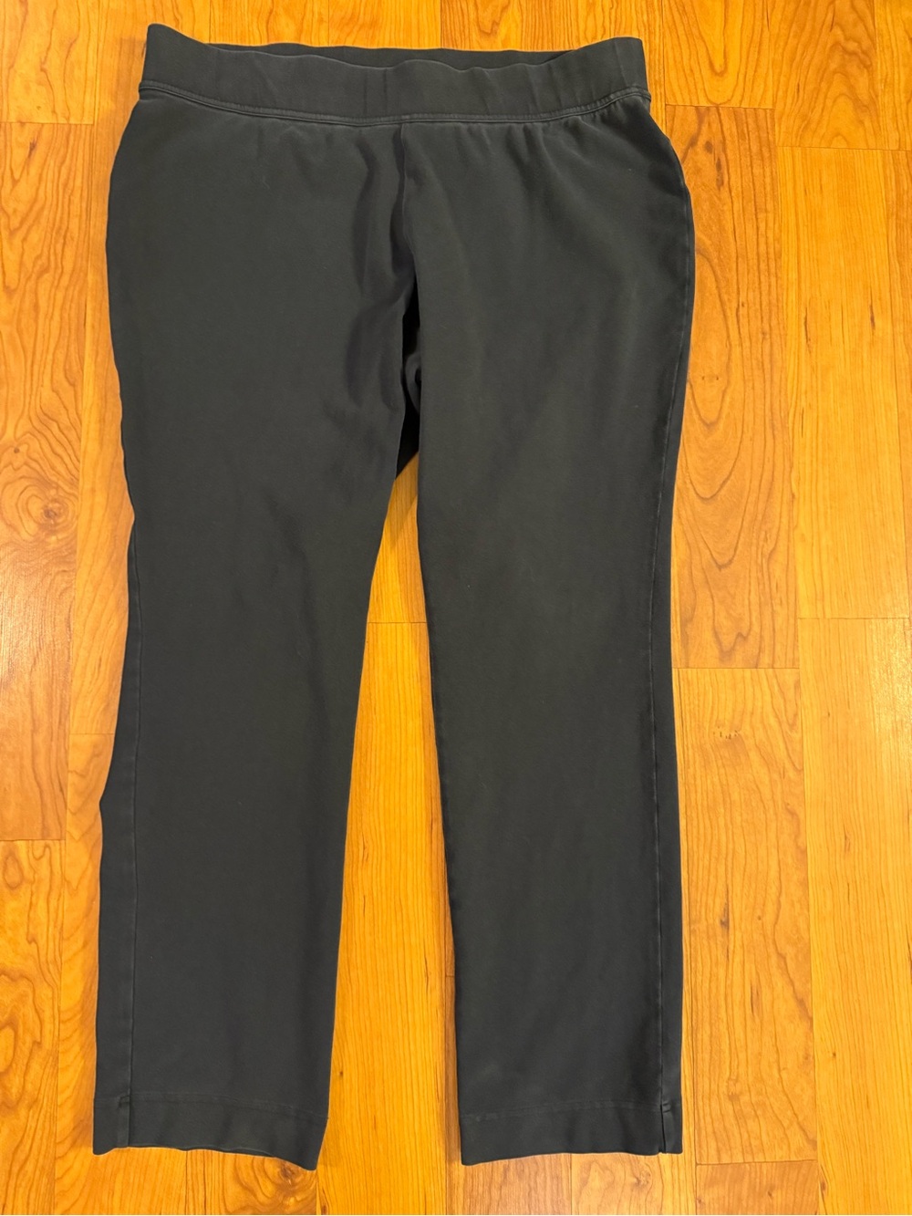 Lands’ End Large Black Starfish Mid Rise Straight Leg Pants, Excellent Condition